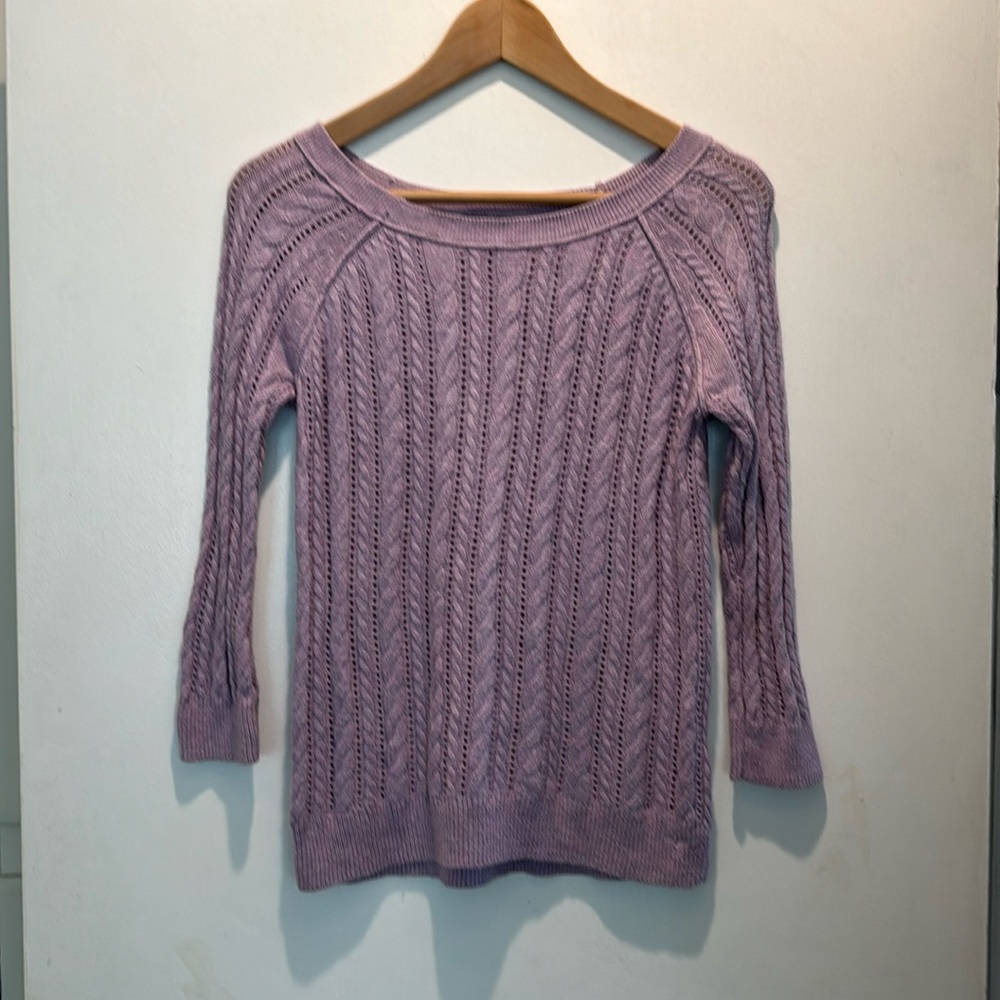 American Eagle Round Neck Sweater